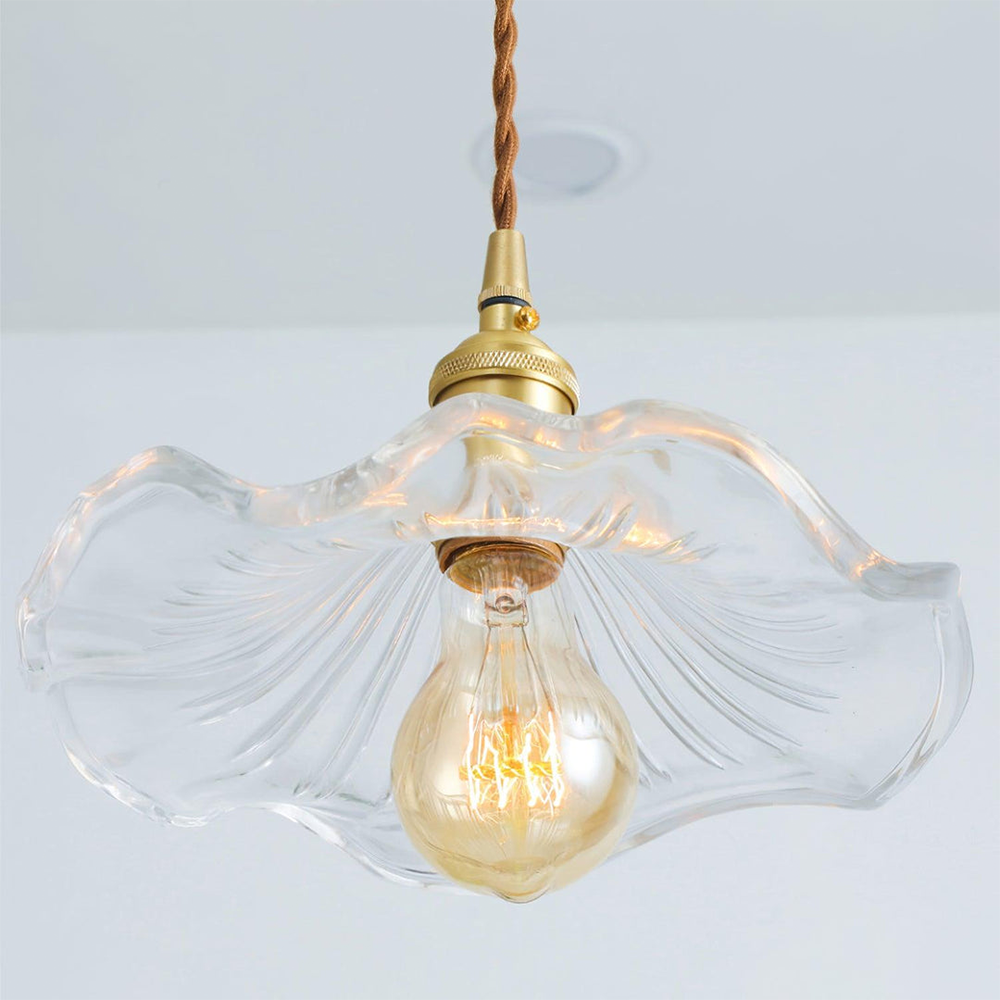 Hibiscus Glow – Elegant Lampe med Blomsterdesign til Romantisk og Dekorativ Indretning