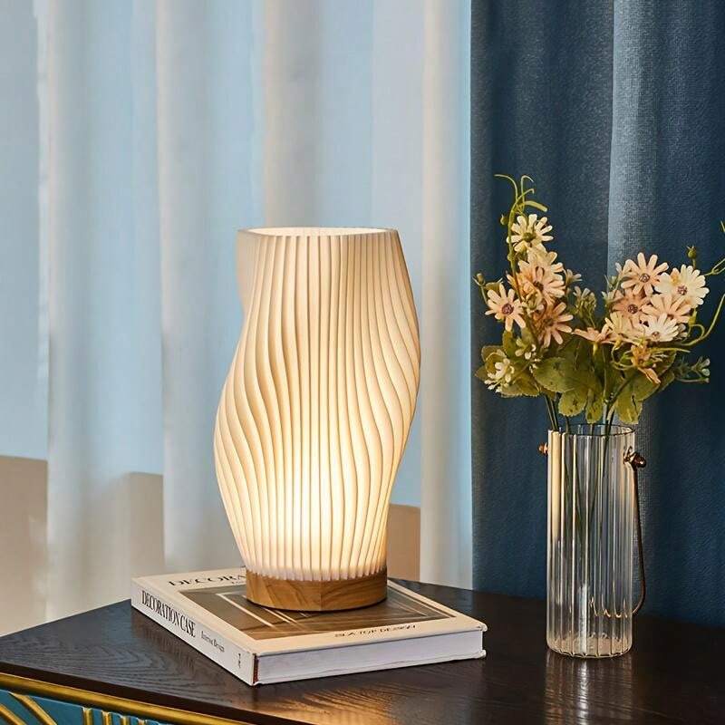 Serene Wavecrest Glow – Elegant Lampe i Bølget Design til Rolig og Stemningsfuld Belysning