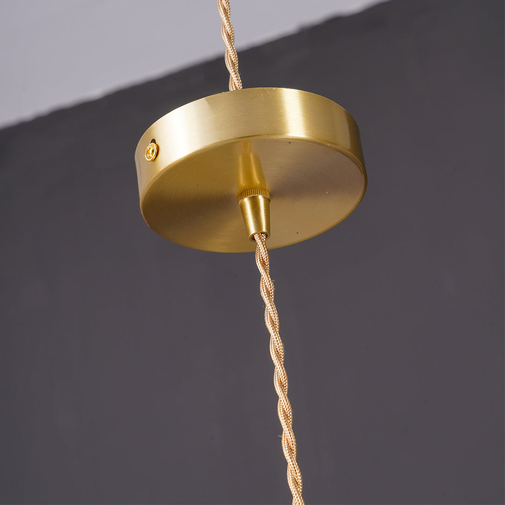 Hibiscus Glow – Elegant Lampe med Blomsterdesign til Romantisk og Dekorativ Indretning