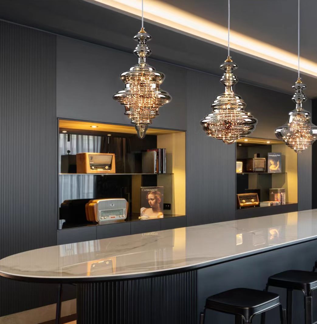 StarrySky – Moderne Pendellampe i Gråt Glas med Stjernehimmel-Effekt til Spisestue og Stue