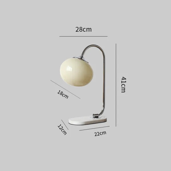 Skumfidus bordlampe i metal og glas – Moderne stilfuld lampe til stue, soveværelse og kontor