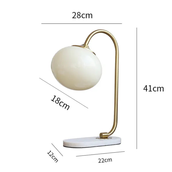 Skumfidus bordlampe i metal og glas – Moderne stilfuld lampe til stue, soveværelse og kontor