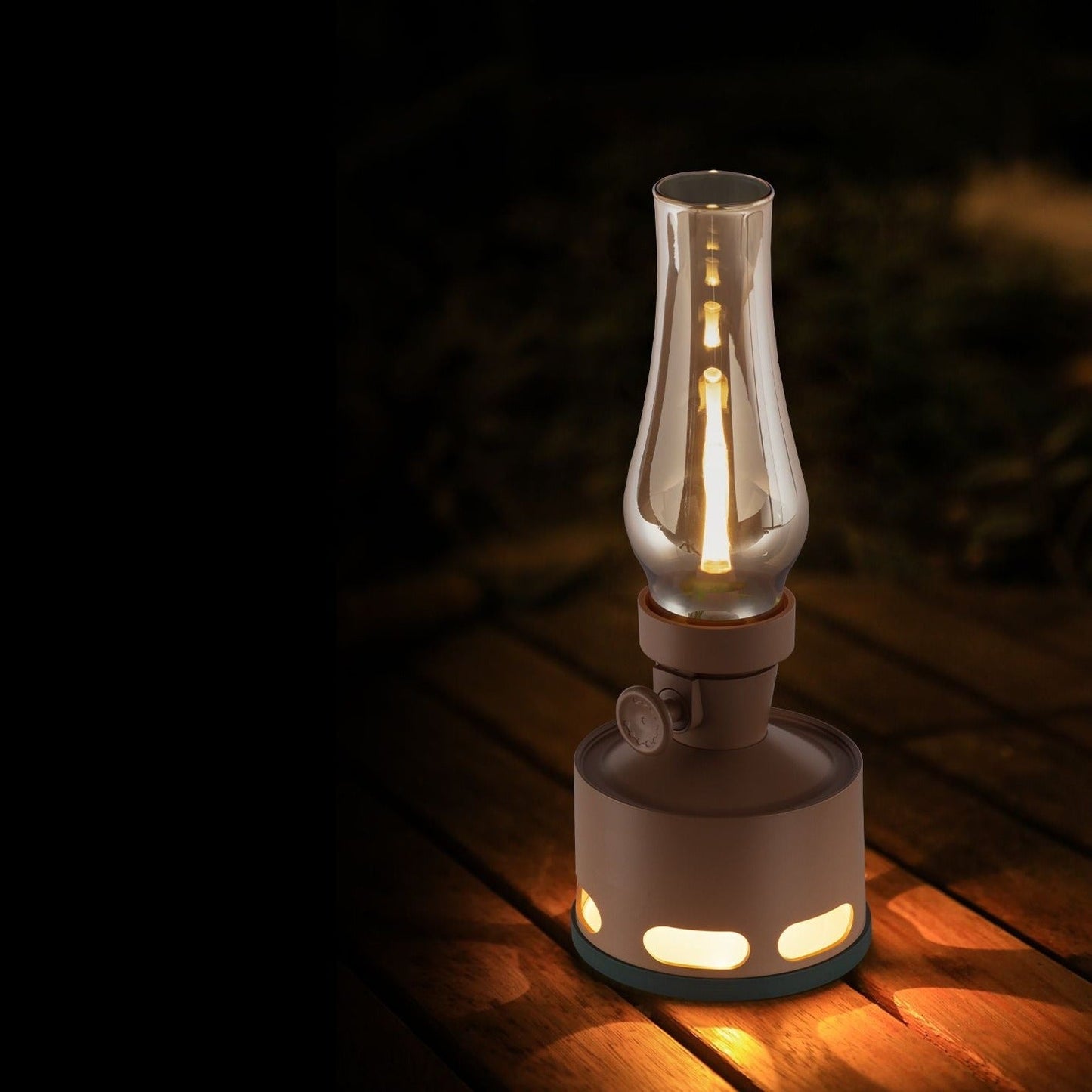 VintageGlow – LED Lanterne i Retro Design til Hygge og Udendørs Stemning