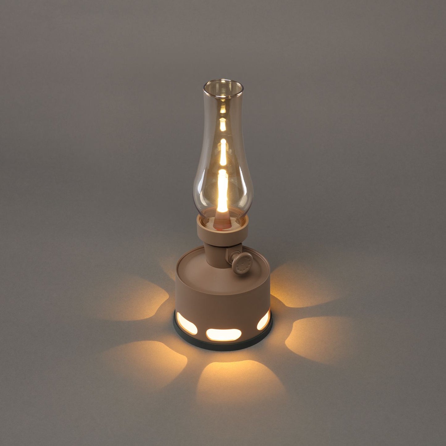 VintageGlow – LED Lanterne i Retro Design til Hygge og Udendørs Stemning