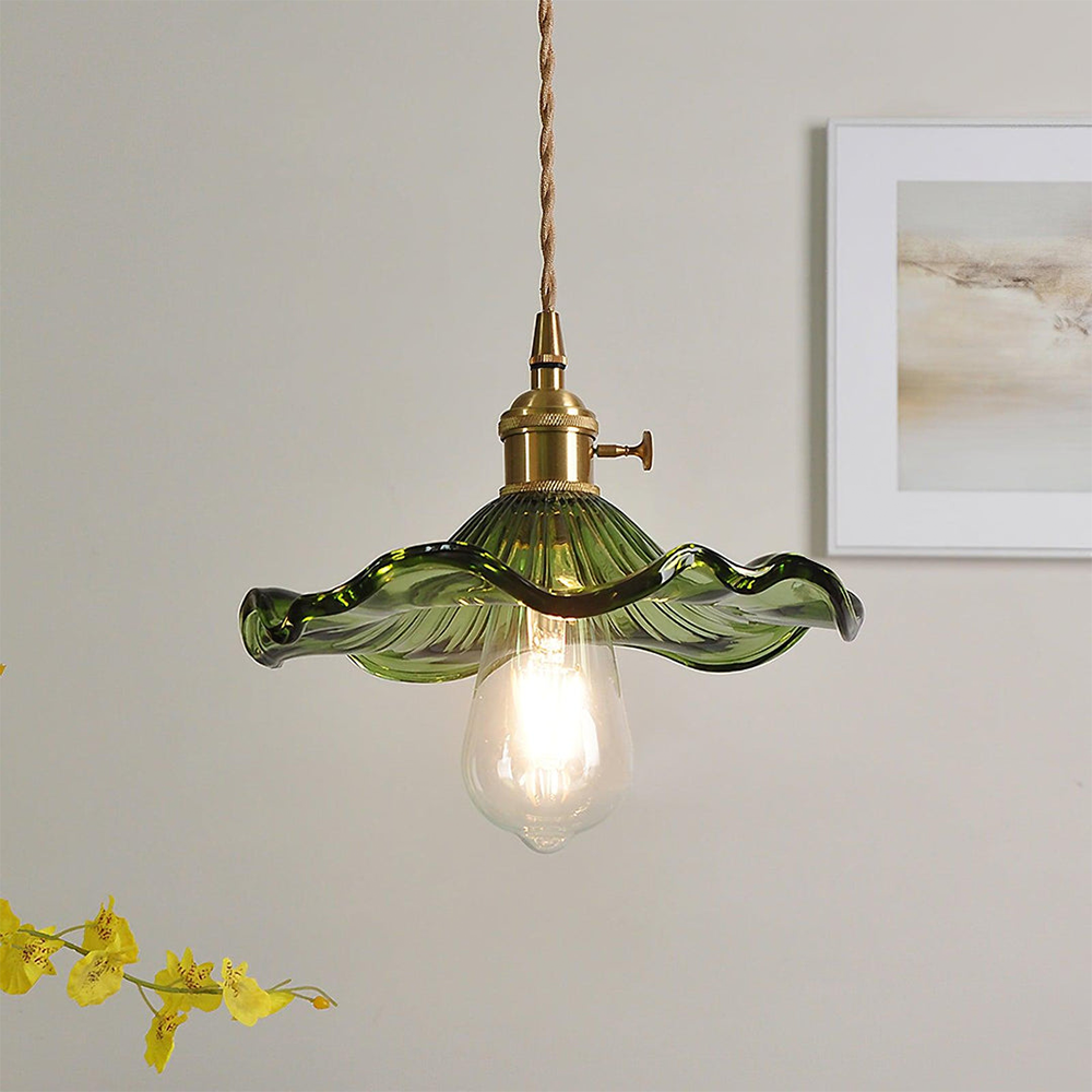 Hibiscus Glow – Elegant Lampe med Blomsterdesign til Romantisk og Dekorativ Indretning