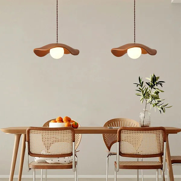 Lotusblad Loftslampe – Bring Naturlig Elegance ind i dit Spiseområde