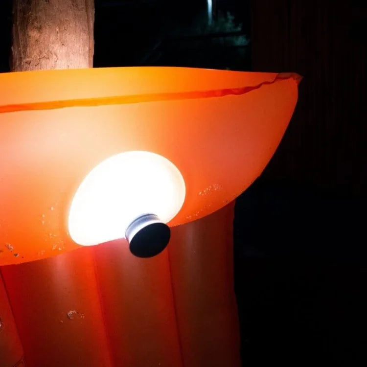 SuctionGlow Light – Genopladelig LED-lampe med Sugekop til Fleksibel Belysning Inde og Ude