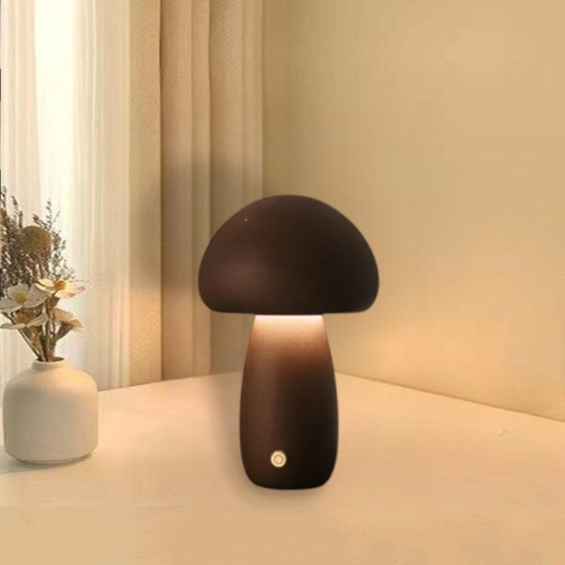 WoodShroom Light – Genopladelig Bordlampe i Træ med Dekorative Svampe til Hygge og Stemning
