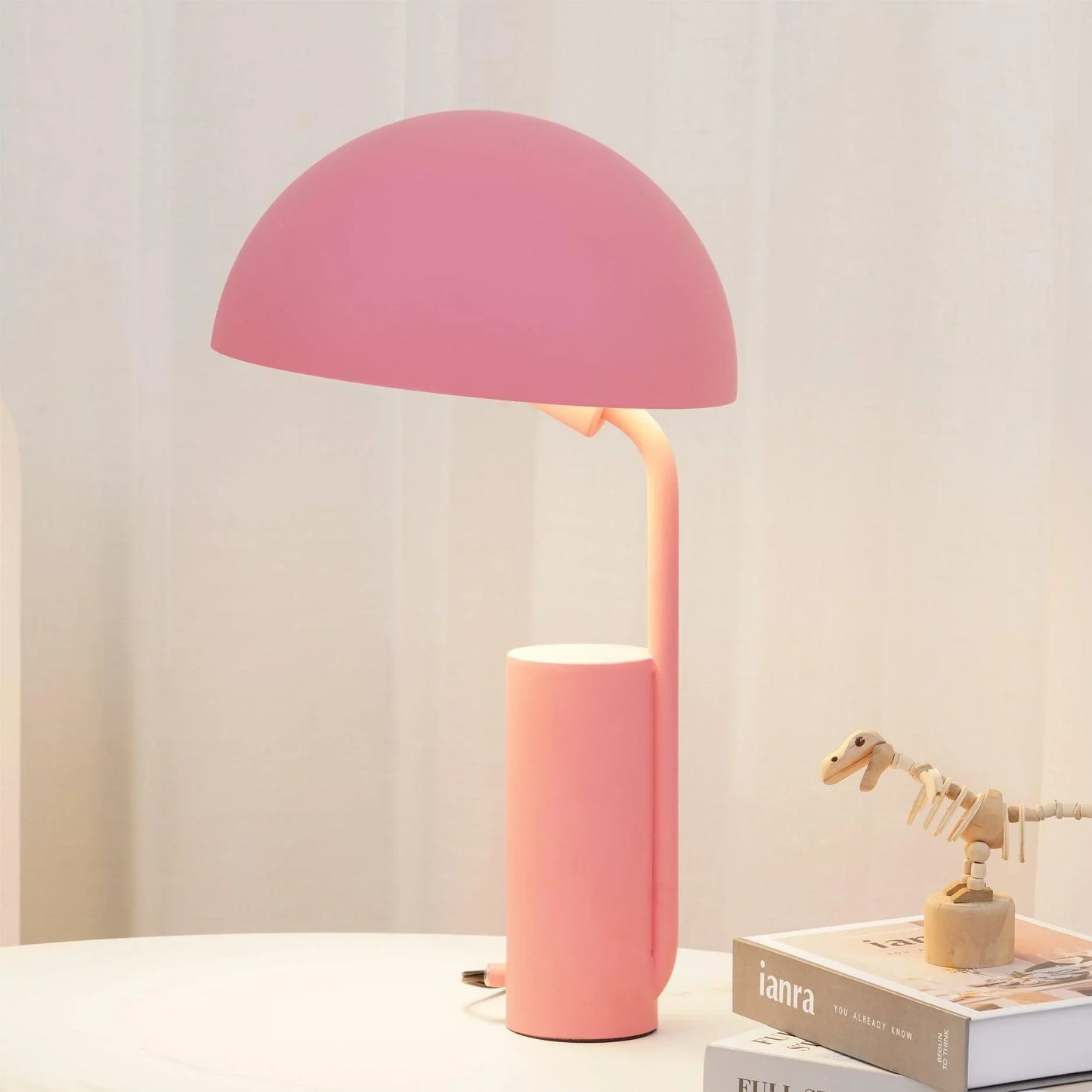 Cap bordlampe – Moderne stilfuld lampe til stue, soveværelse og kontor