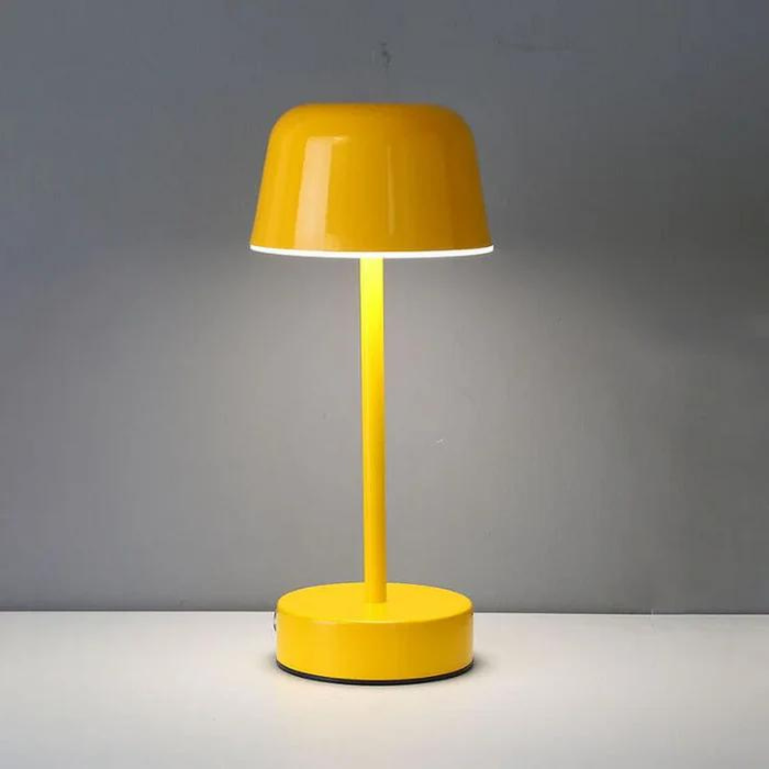 NovaGlow Lamp – Trådløs Design Bordlampe med Justerbar LED‑belysning