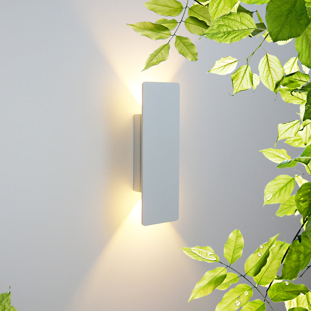 DualBeam Indoor – Elegant Væglampe med Op- og Nedlys til Moderne Indretning