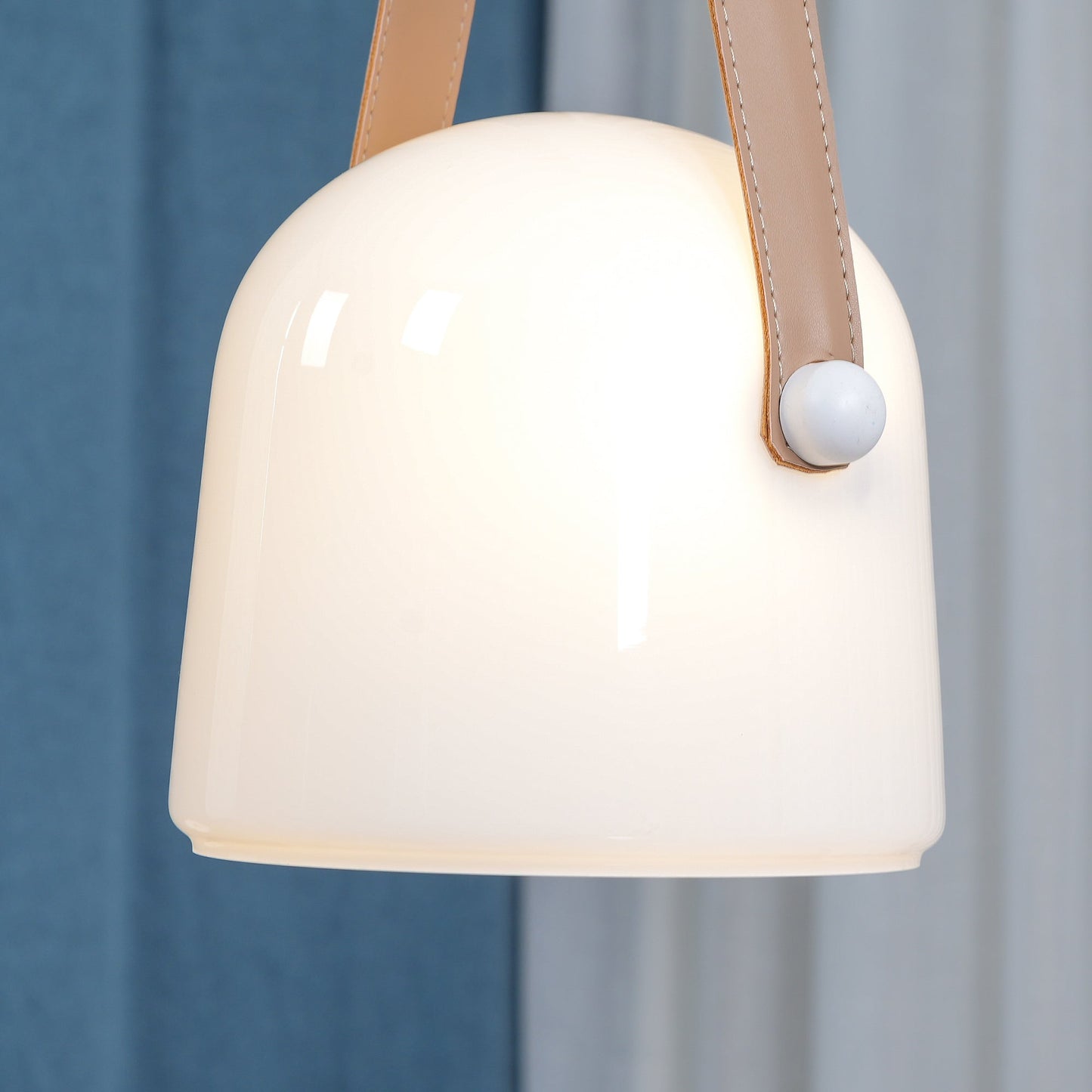 Mona – Elegant Pendellampe i Moderne Design til Spisestue, Køkken og Stue