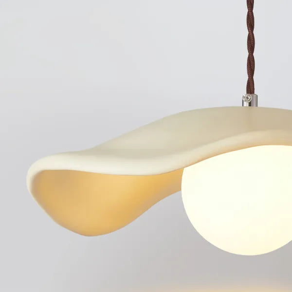 Lotusblad Loftslampe – Bring Naturlig Elegance ind i dit Spiseområde