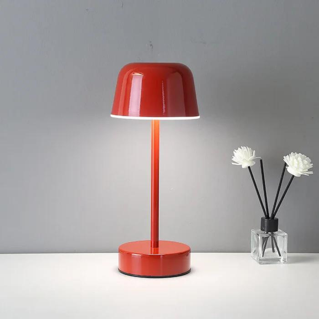 NovaGlow Lamp – Trådløs Design Bordlampe med Justerbar LED‑belysning