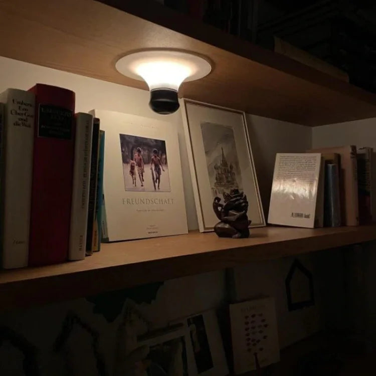 SuctionGlow Light – Genopladelig LED-lampe med Sugekop til Fleksibel Belysning Inde og Ude