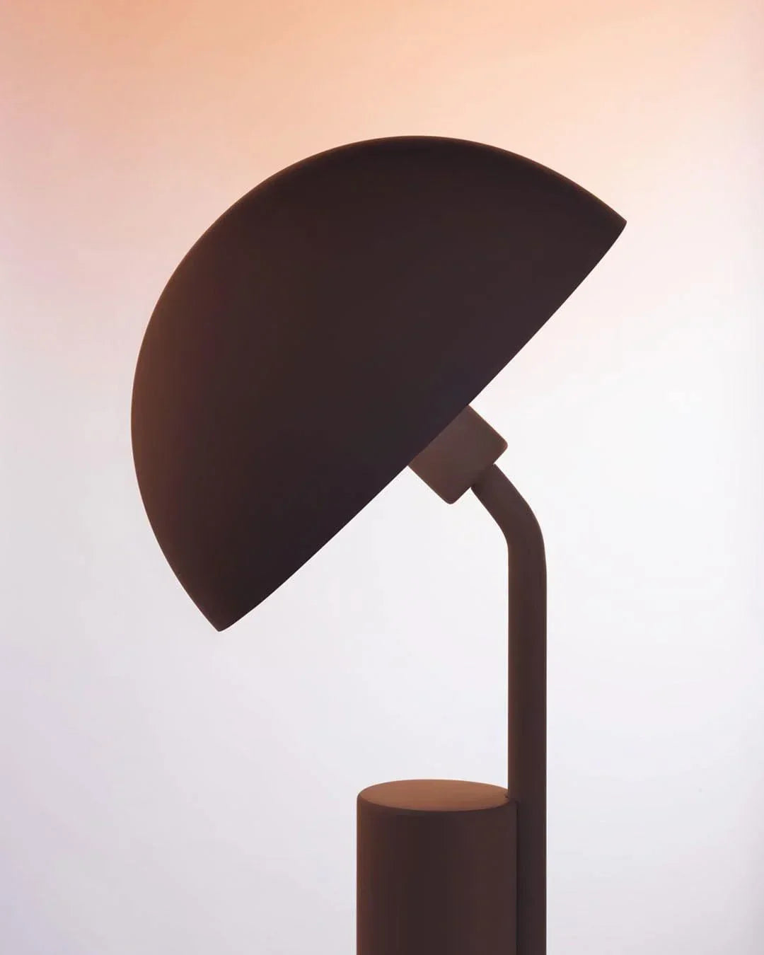 Cap bordlampe – Moderne stilfuld lampe til stue, soveværelse og kontor