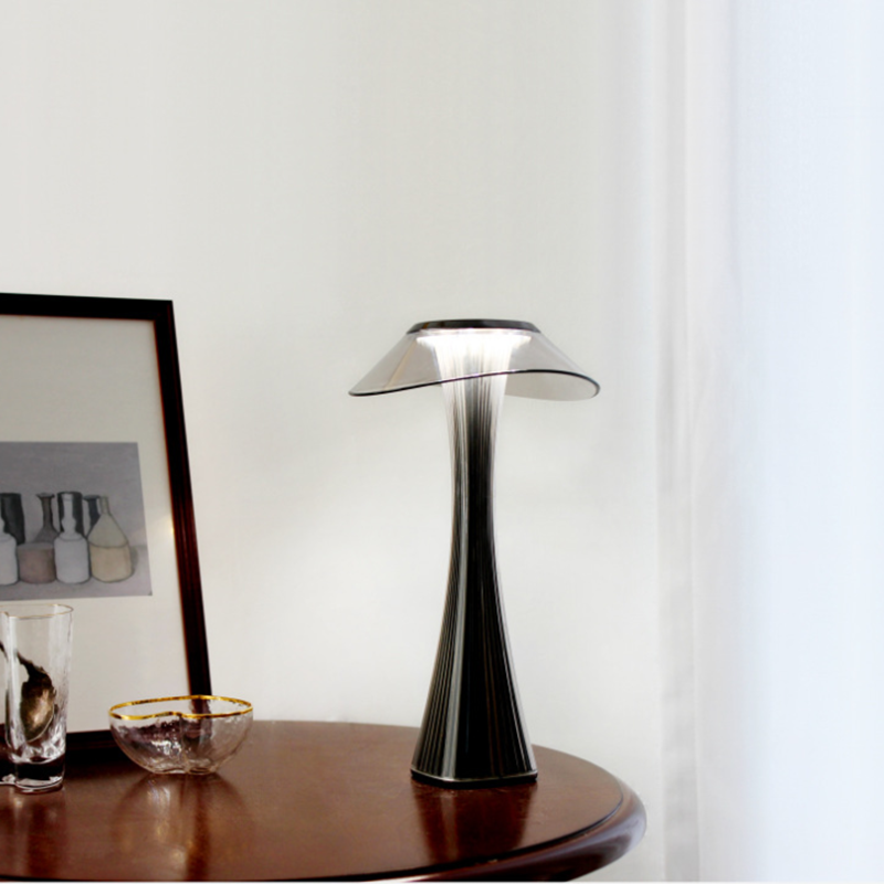 CrystalLamp – LED Diamant Bordlampe i Luksuriøst Design til Hygge og Dekoration