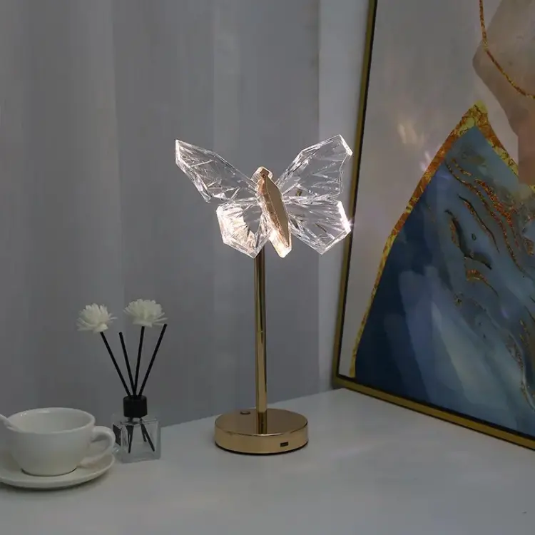 Sommerfuglekrystal bordlampe – Elegant dekorativ lampe til stue, soveværelse og kontor
