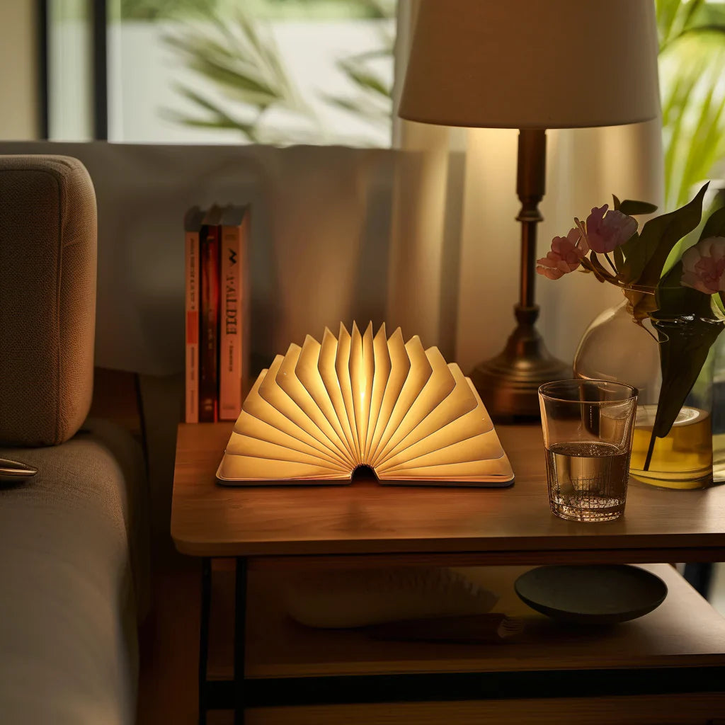 MagicBook Light – Kreativ Lampe i Bogdesign med Fortryllende Glød til Hygge og Dekorativ Indretning