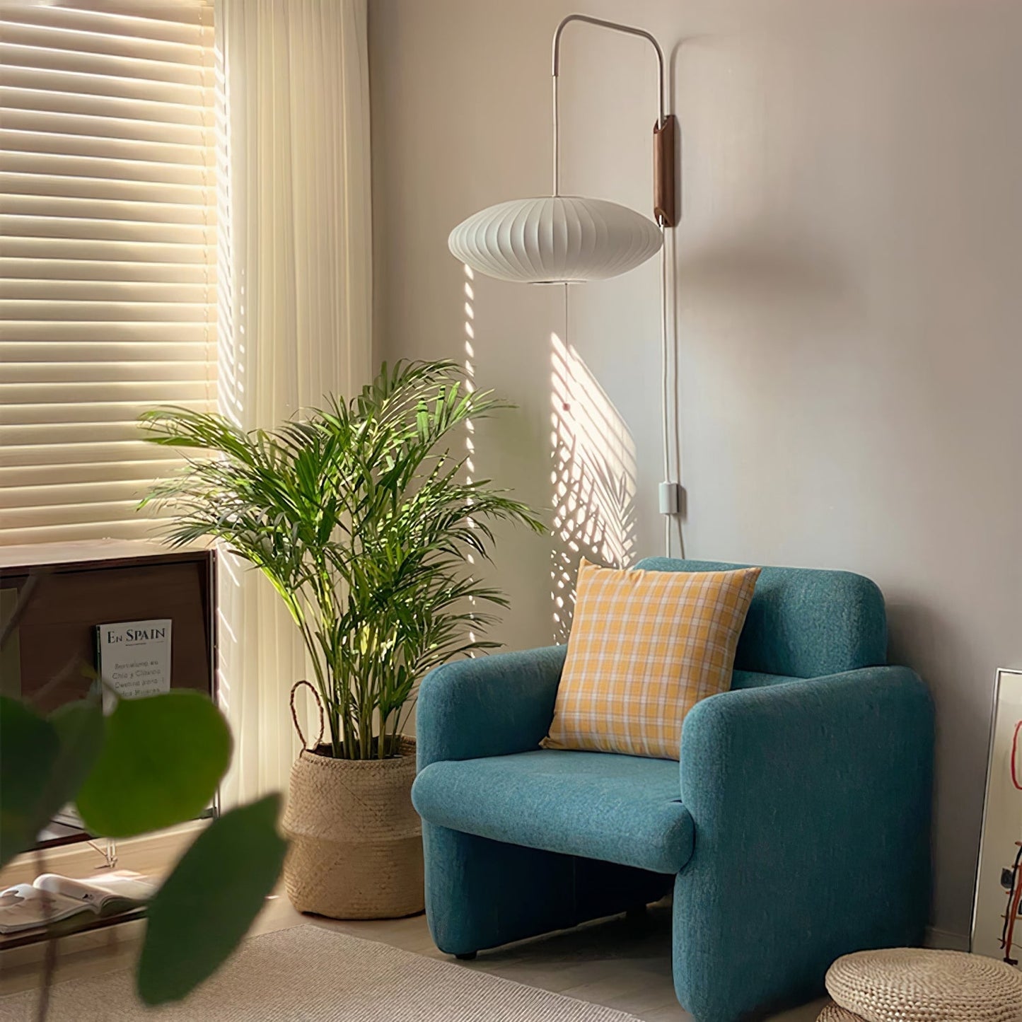 Nelson Glow – Elegant Væglampe i Moderne Design til Stue, Soveværelse og Gang