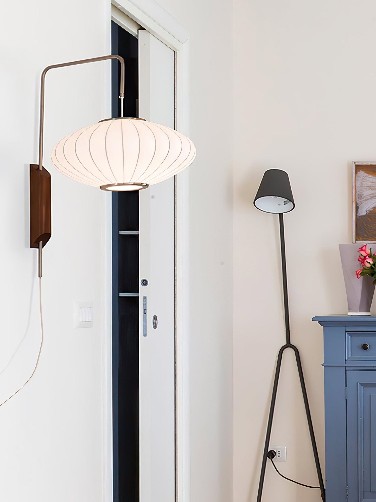 Nelson Glow – Elegant Væglampe i Moderne Design til Stue, Soveværelse og Gang