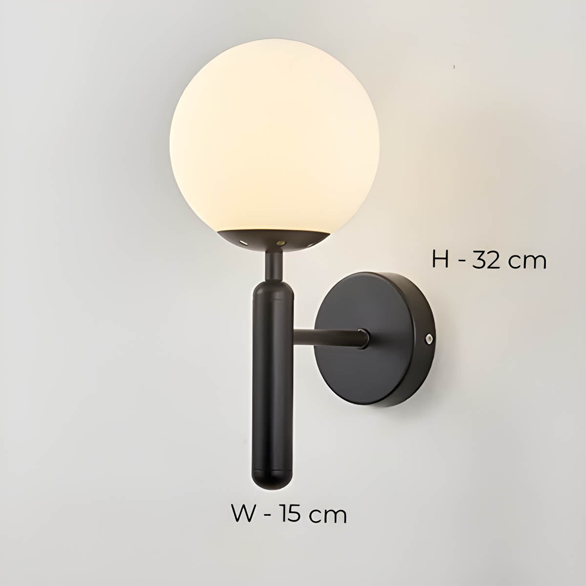 Clair Glow – Elegant Væglampe i Forarbejdet Glas til Moderne og Klassisk Indretning