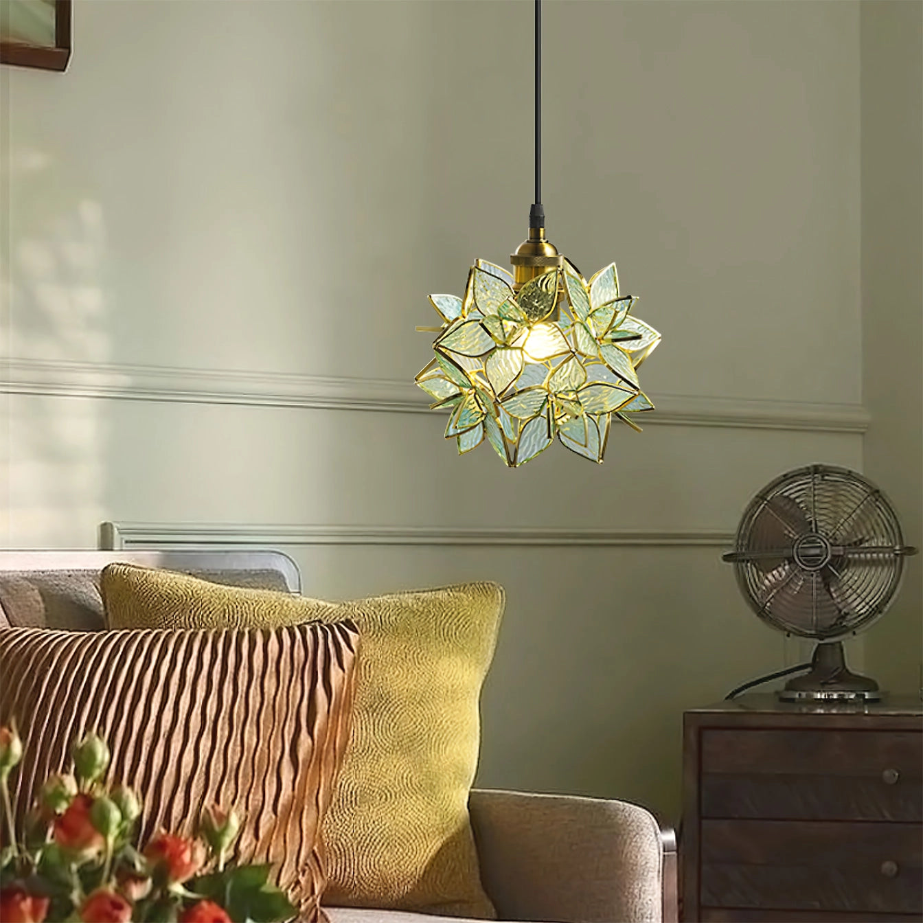 Kapiz – Elegant Pendellampe i Moderne Design til Spisestue, Køkken og Stue