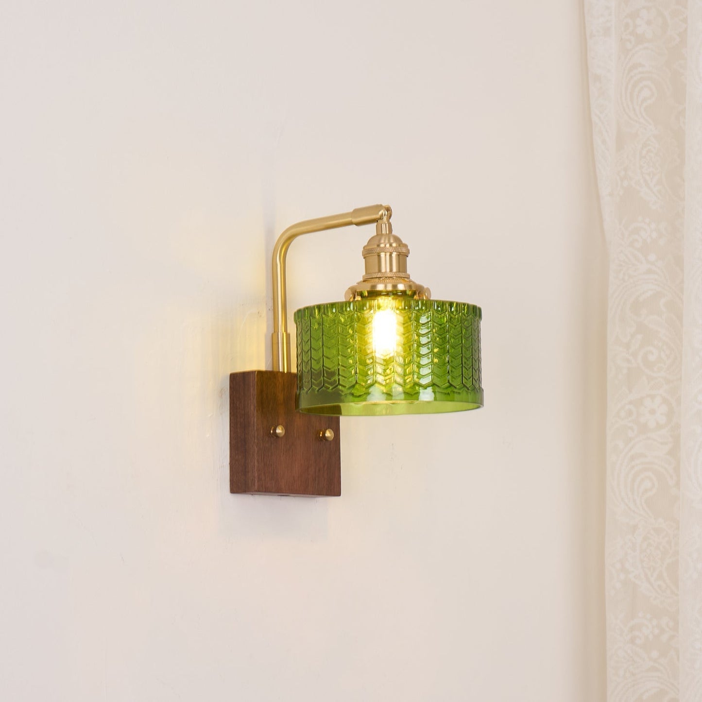 Camela Glow – Elegant Væglampe i Moderne Design til Stue, Soveværelse og Gang