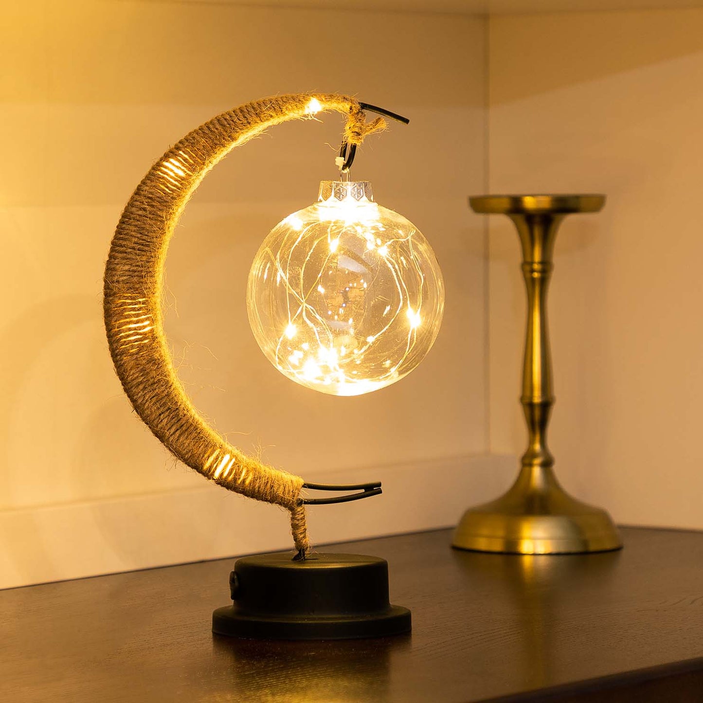 Enchanted Moon – Dekorativ Månelampe med Magisk Glød til Hygge og Stemningsfuld Indretning