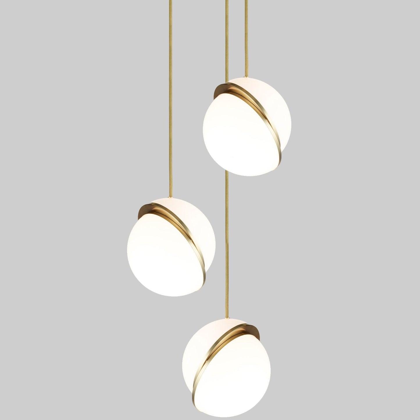 Halvmåne Pendel – Moderne Loftlampe i Unikt Måneformet Design til Spisestue og Stue