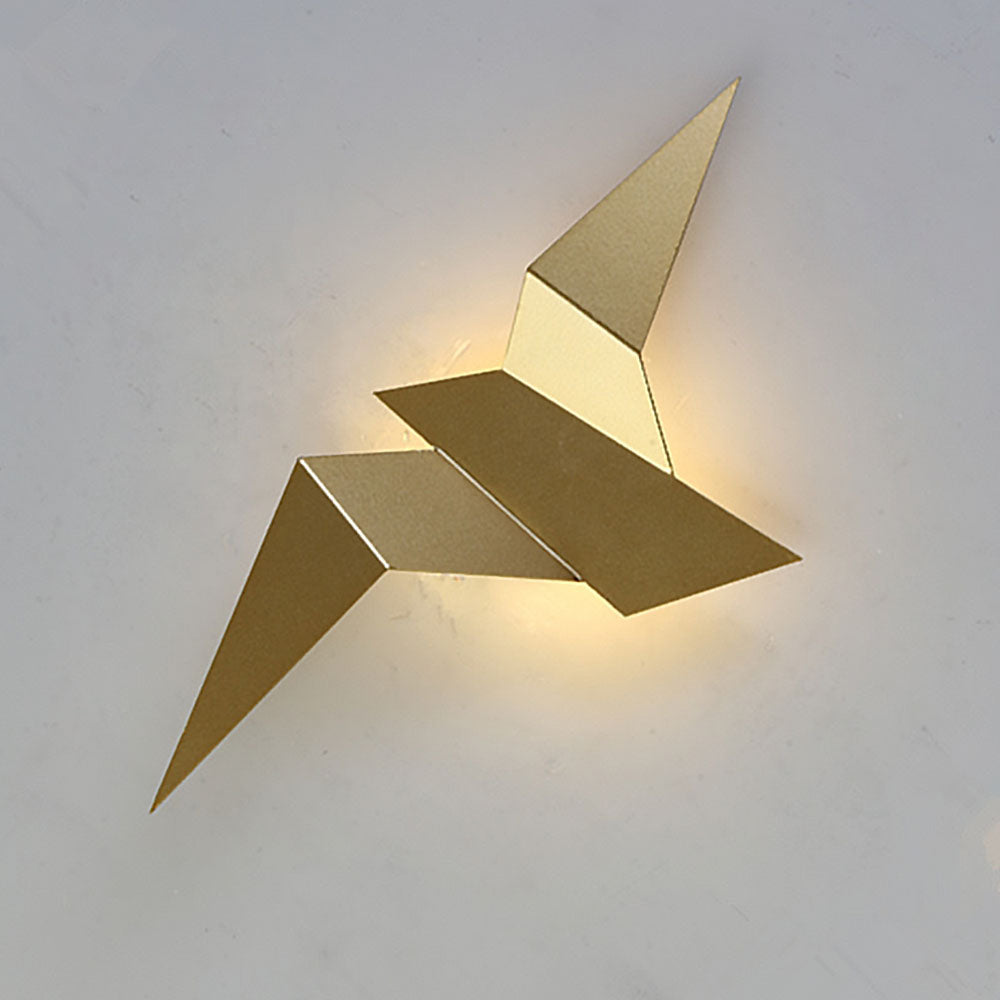 IronBird Glow – Kreativ Væglampe i Jern med Elegant Fugledesign til Dekorativ Belysning Inde og Ude