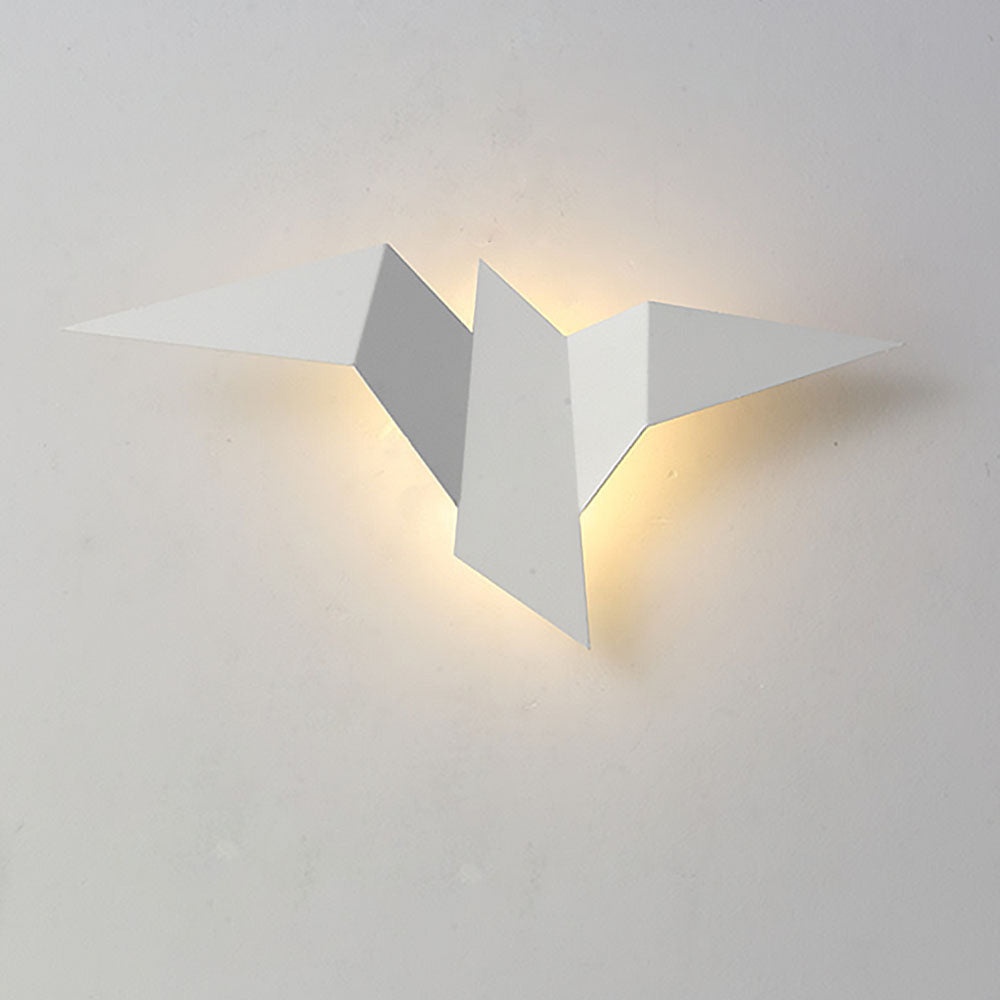 IronBird Glow – Kreativ Væglampe i Jern med Elegant Fugledesign til Dekorativ Belysning Inde og Ude