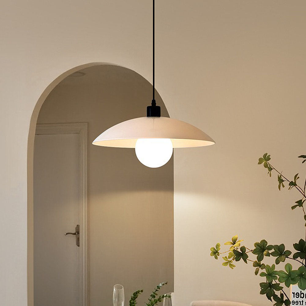 GlassWhite – Minimalistisk Pendellampe i Hvidt Panelglas til Spisestue og Stue