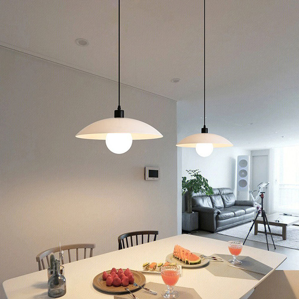 GlassWhite – Minimalistisk Pendellampe i Hvidt Panelglas til Spisestue og Stue