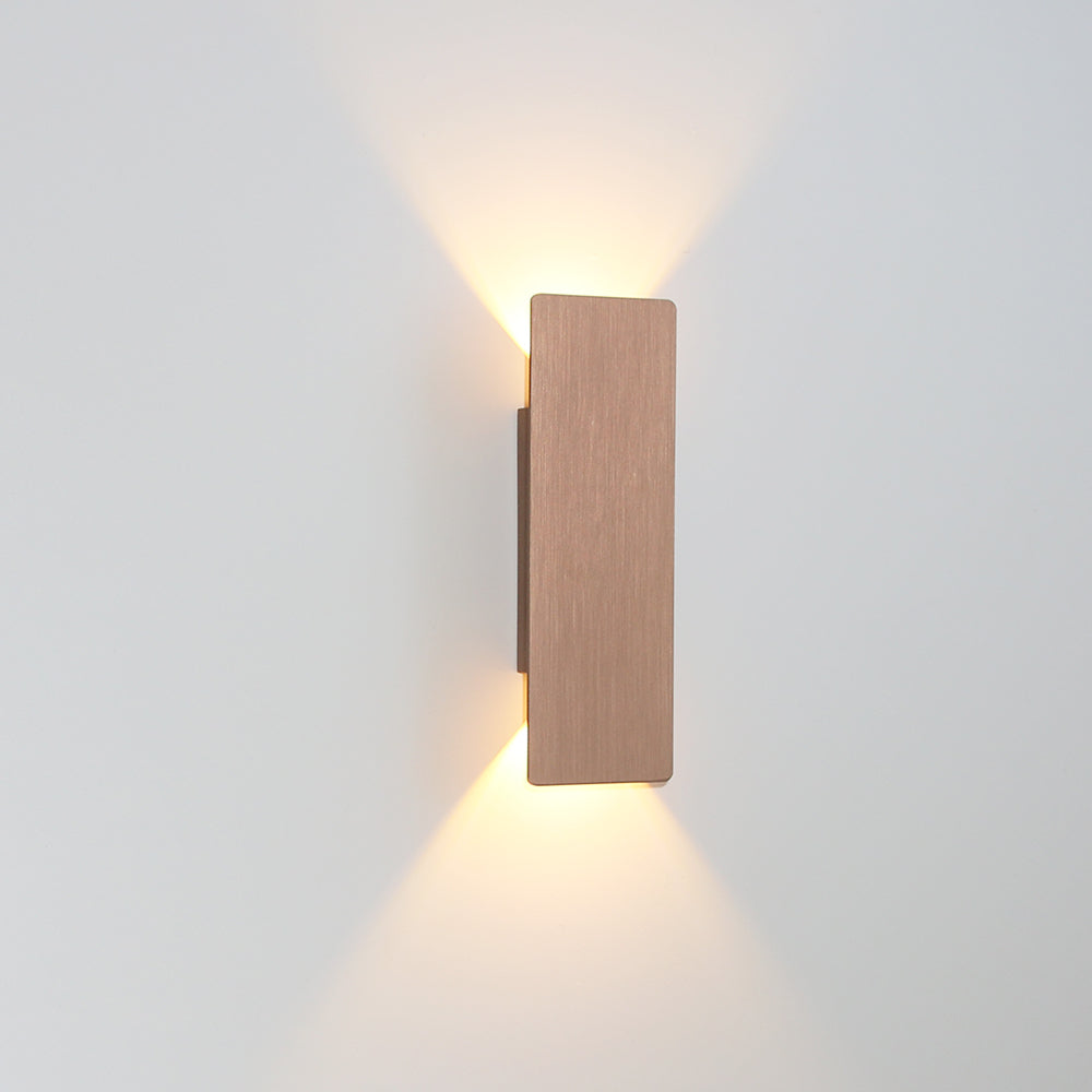 DualBeam Indoor – Elegant Væglampe med Op- og Nedlys til Moderne Indretning
