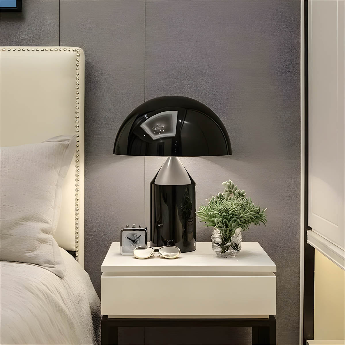 ESTILO – Moderne Bordlampe i Elegant Design til Stue, Soveværelse og Kontor