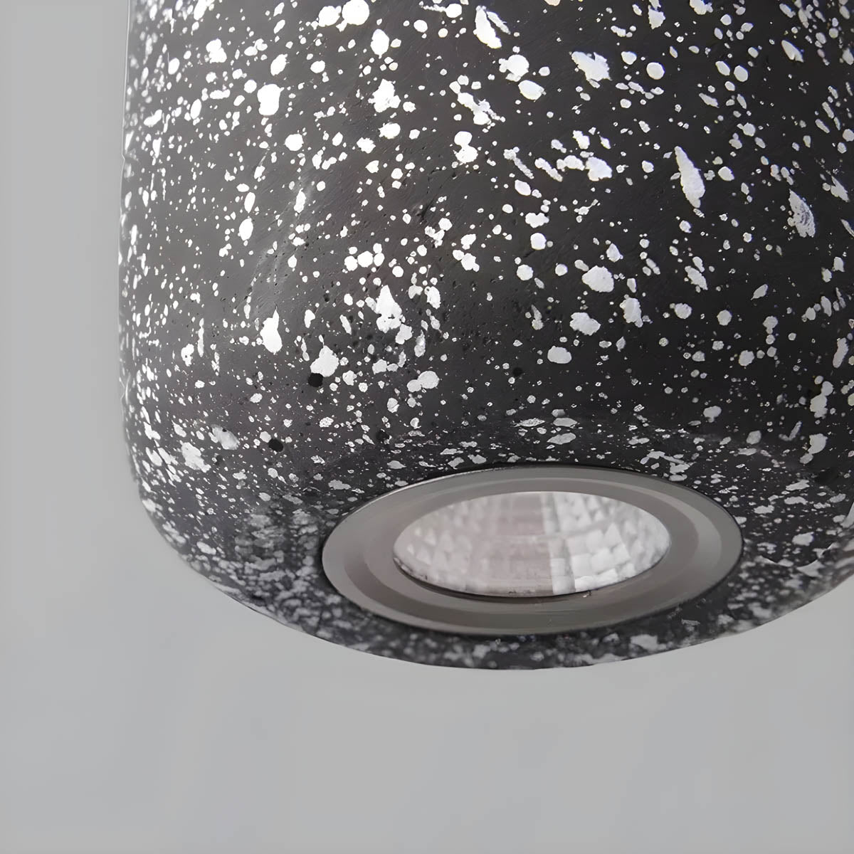 Ferro – Industrielle Pendellamper i Moderne Metal Design til Køkken og Spisestue