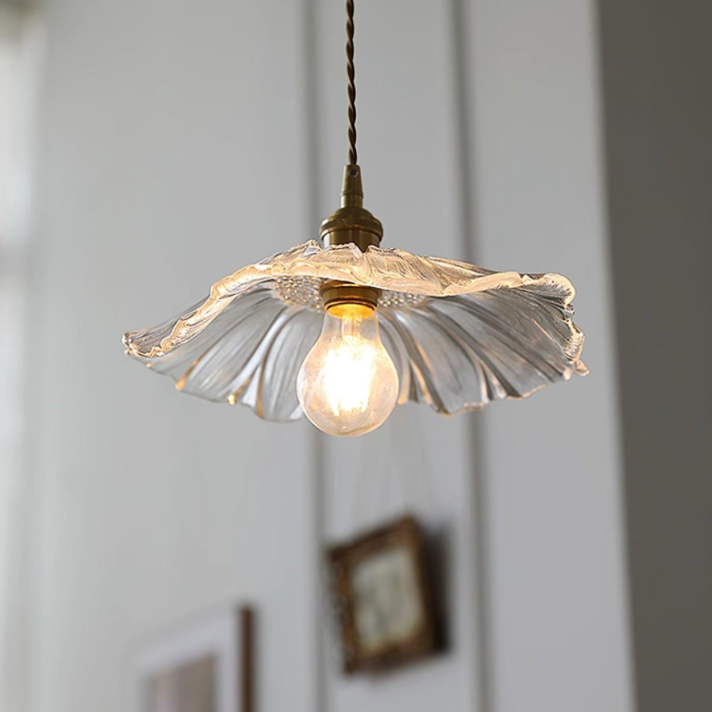 FloraGlass Pendant – Elegant Pendellampe i Blomsterglas til Romantisk og Dekorativ Indretning
