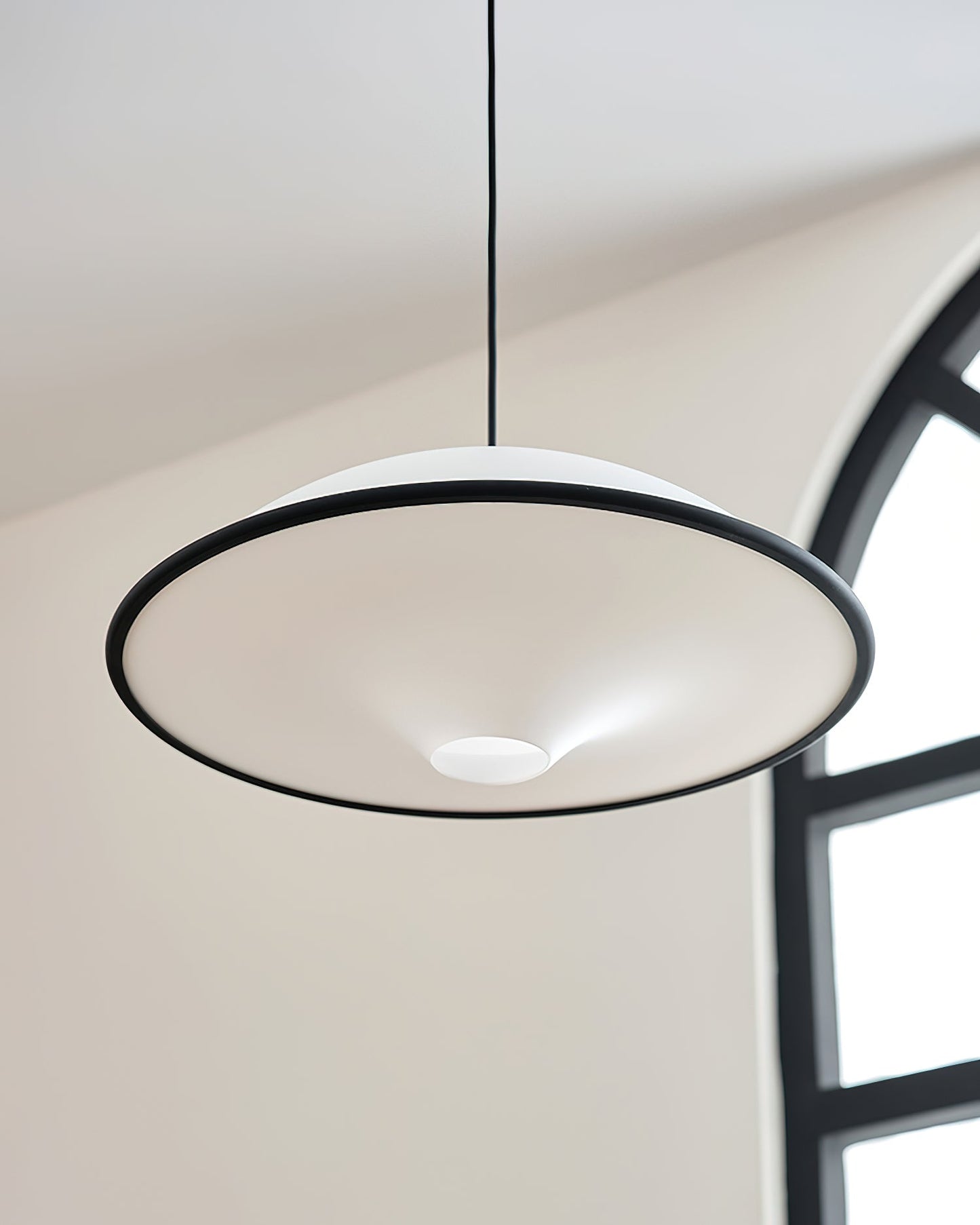 Fontana – Elegant Pendellampe i Moderne Design til Spisestue, Køkken og Stue