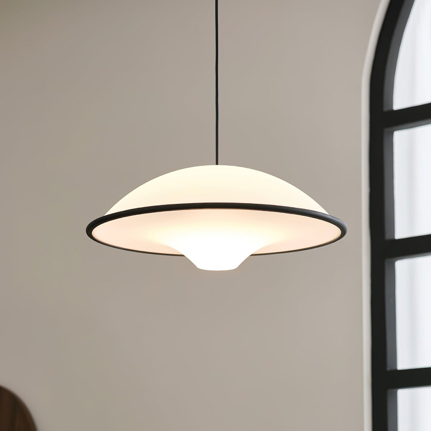 Fontana – Elegant Pendellampe i Moderne Design til Spisestue, Køkken og Stue
