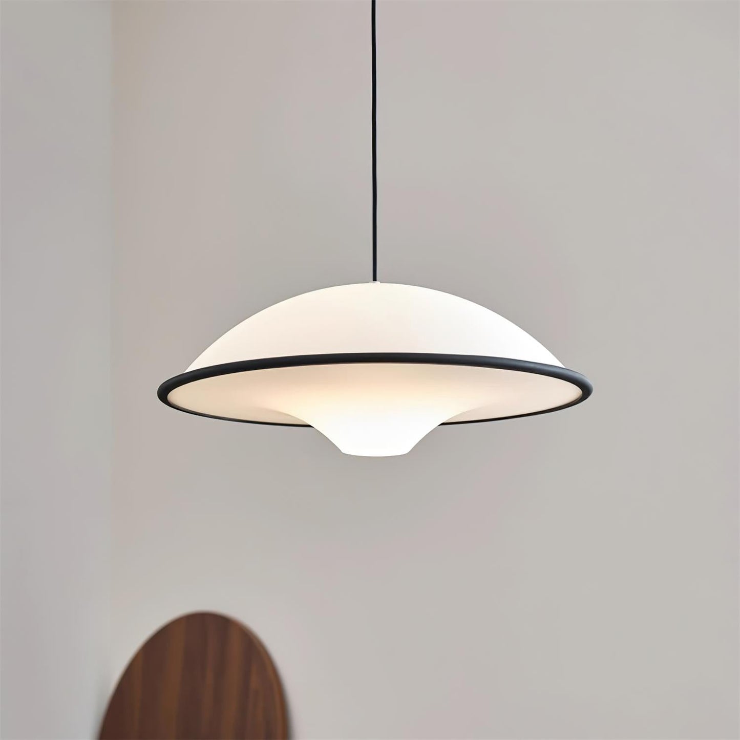 Fontana – Elegant Pendellampe i Moderne Design til Spisestue, Køkken og Stue