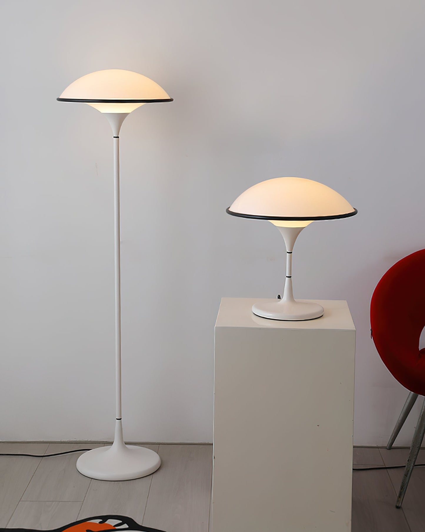 Fontana Glow – Elegant Bordlampe i Tidløst Design til Stue, Soveværelse og Kontor