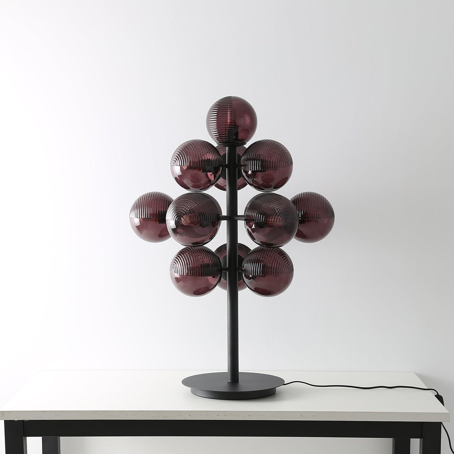 Grape bordlampe – Moderne stilfuld lampe til stue, soveværelse og kontor
