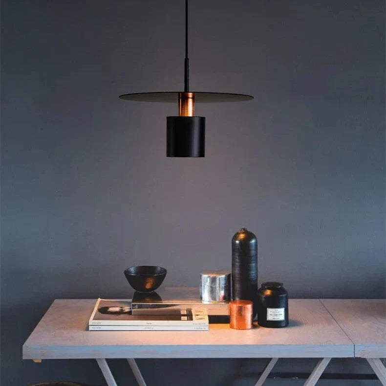JET – Moderne Pendellampe i Elegant Design til Spisestue, Køkken og Stue