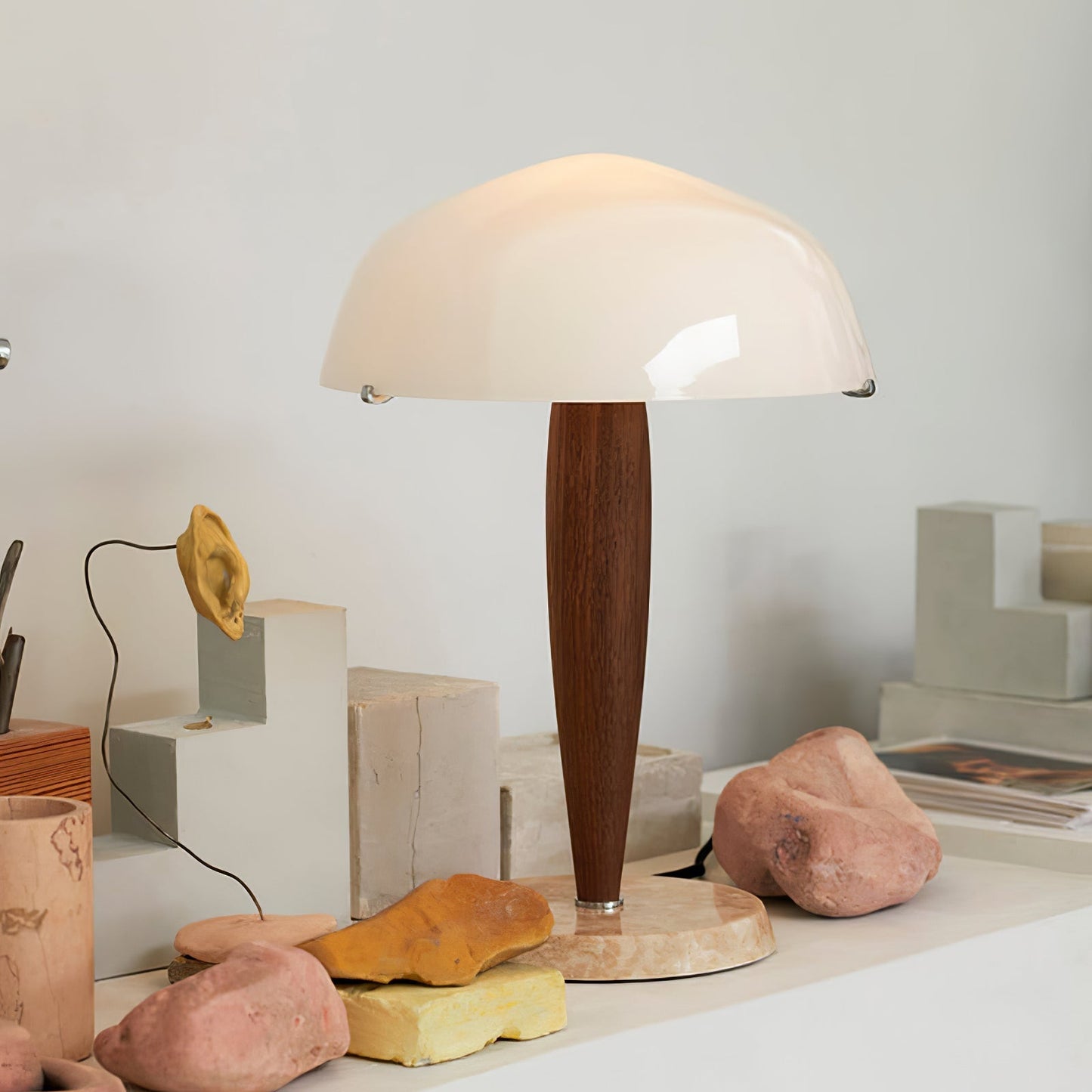 Herman Glow – Moderne Bordlampe i Elegant Design til Stue, Soveværelse og Kontor
