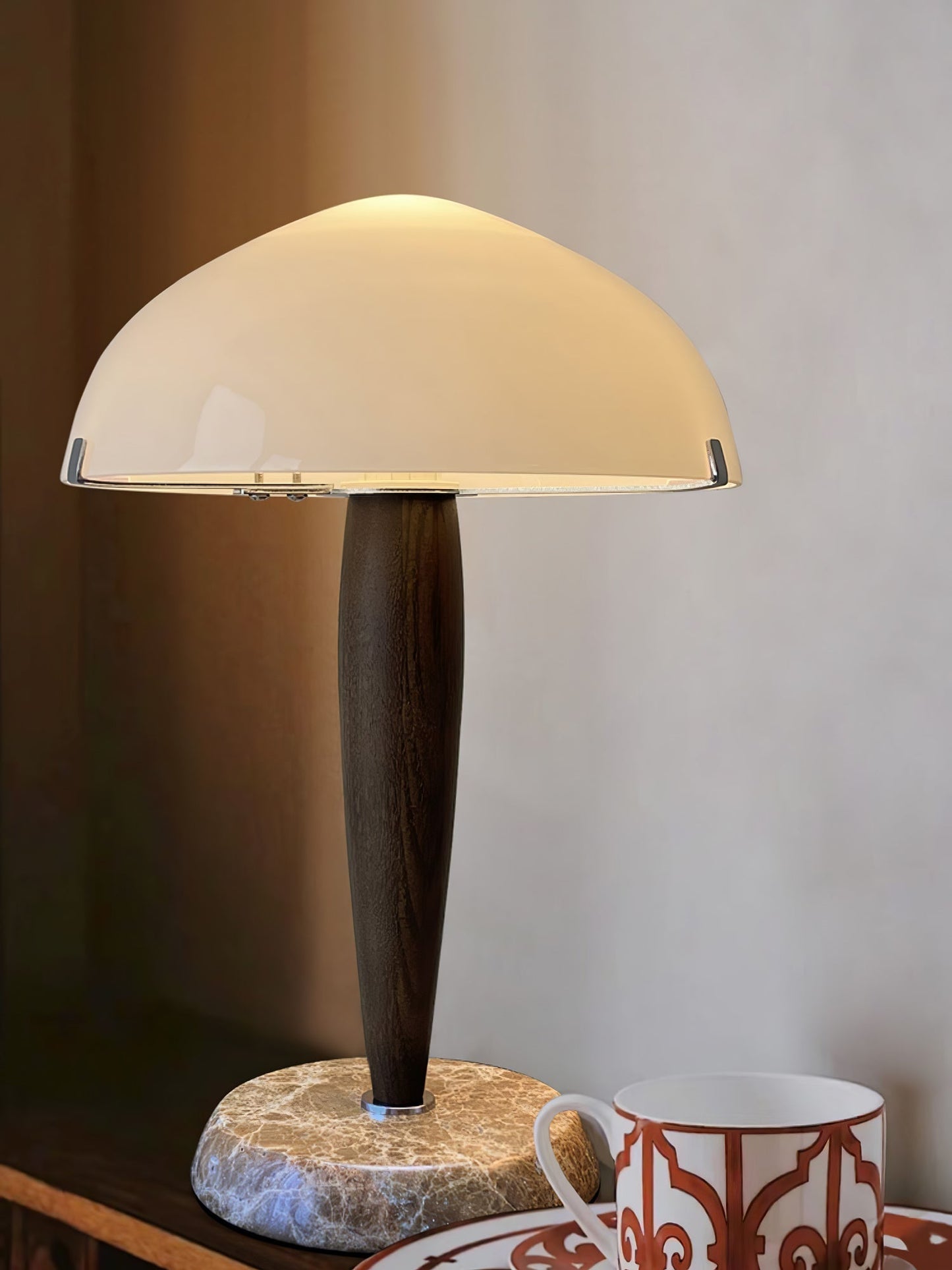 Herman Glow – Moderne Bordlampe i Elegant Design til Stue, Soveværelse og Kontor