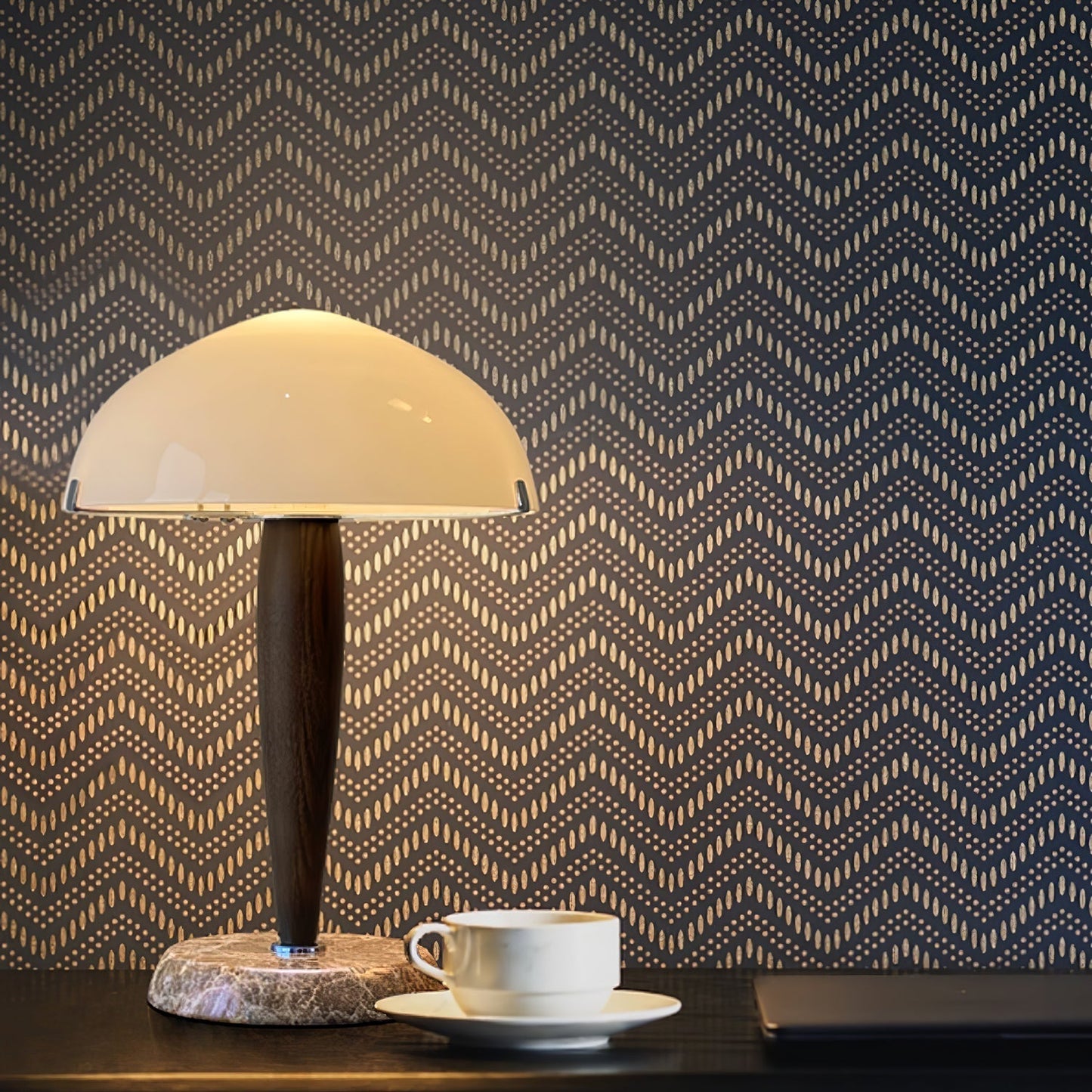 Herman Glow – Moderne Bordlampe i Elegant Design til Stue, Soveværelse og Kontor