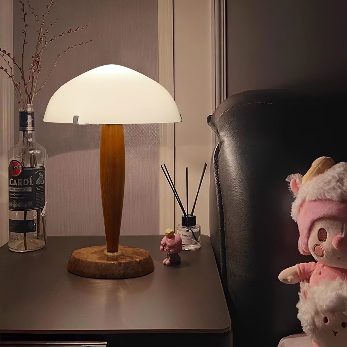 Herman Glow – Moderne Bordlampe i Elegant Design til Stue, Soveværelse og Kontor