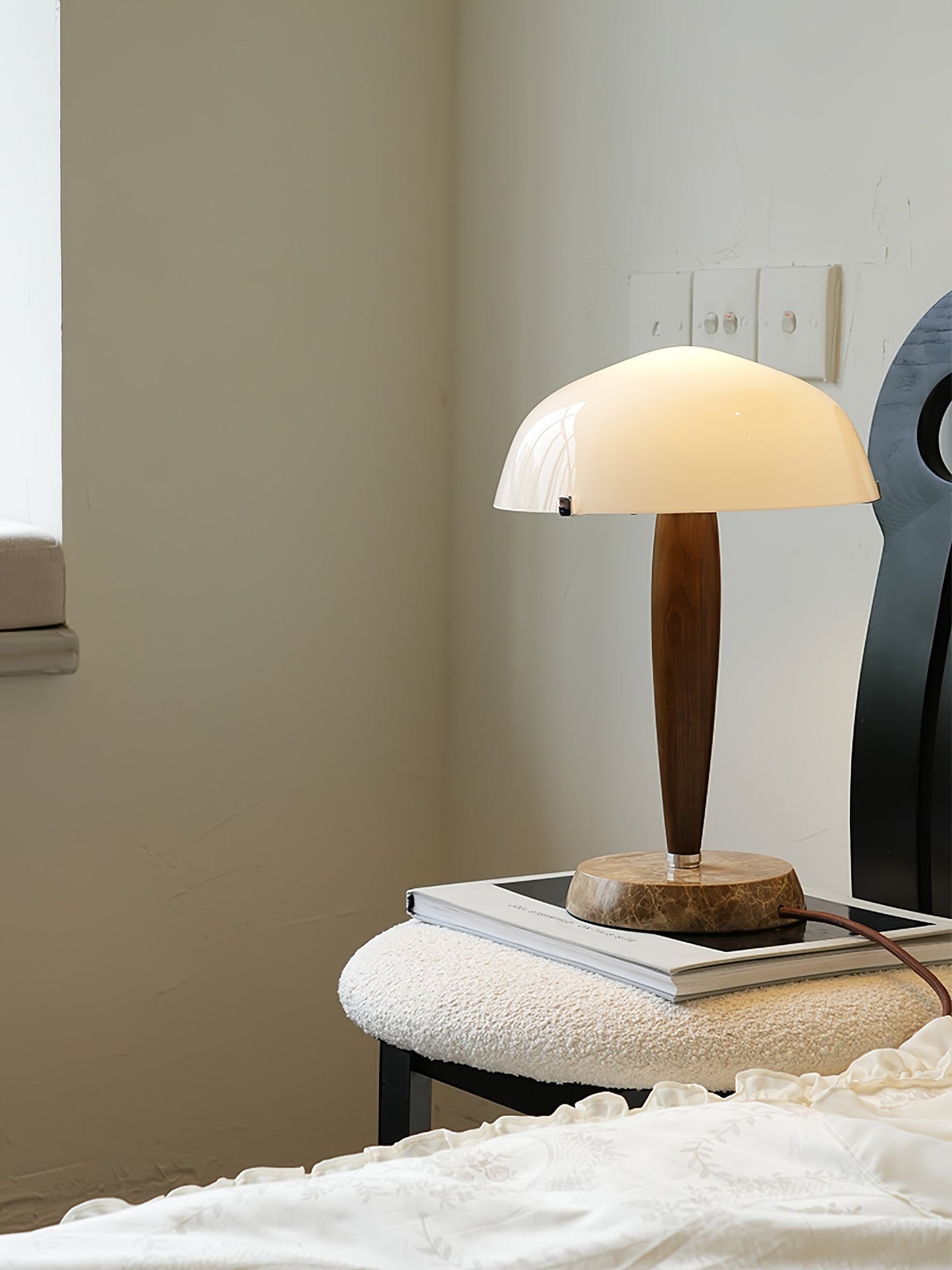 Herman Glow – Moderne Bordlampe i Elegant Design til Stue, Soveværelse og Kontor