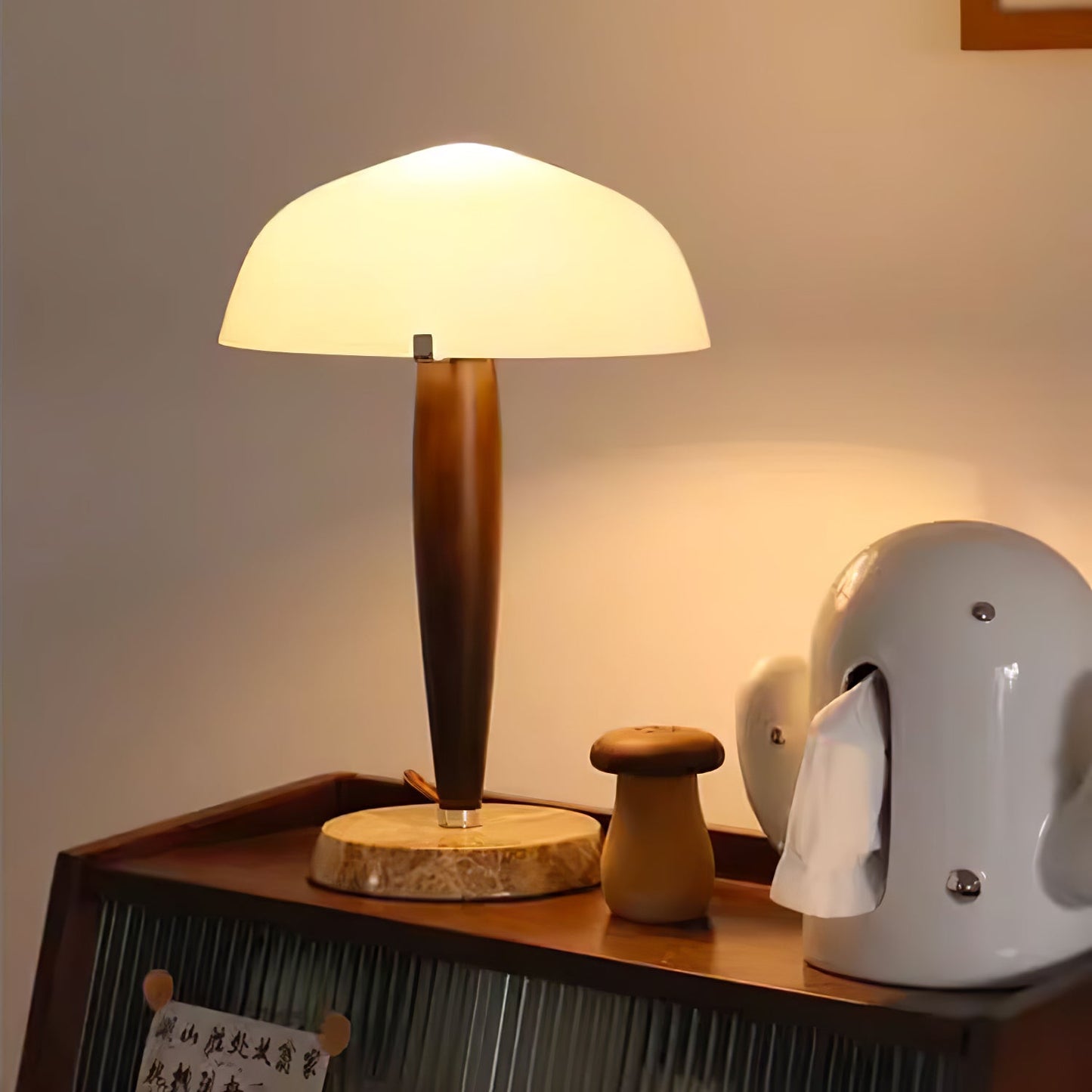 Herman Glow – Moderne Bordlampe i Elegant Design til Stue, Soveværelse og Kontor